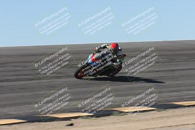 media/Oct-13-2025-Moto Forza (Mon) [[a66d839500]]/3-B Group/Session 2 (Bowl)/